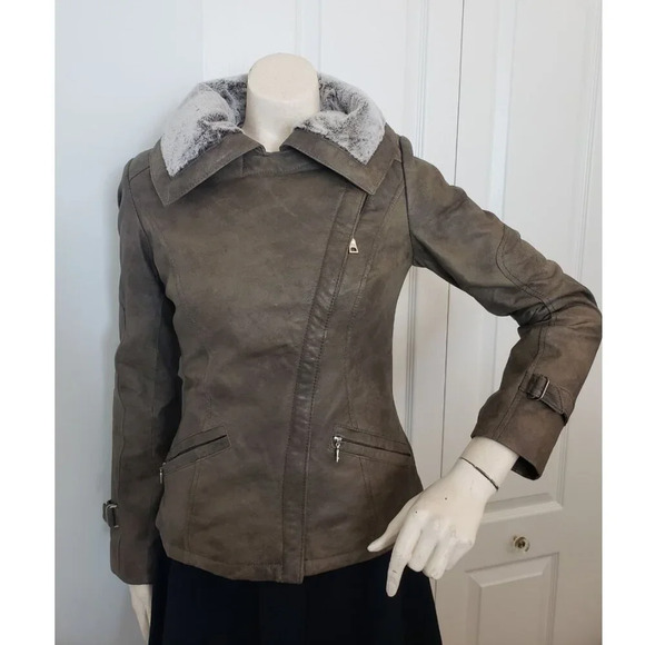 Danier  Leather Moto Jacket Sz XXS - Picture 4 of 14